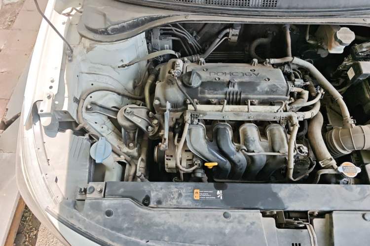 Used Hyundai Celesta 2017 1.6L Manual Enjoyment Edition GLS Engine Bay Right