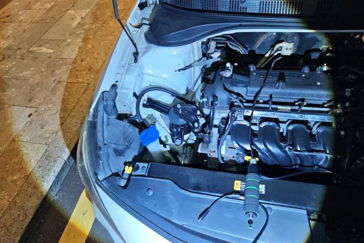 Used Hyundai Celesta 2017 1.6L Automatic Enjoyment Version GLS Engine Bay Right