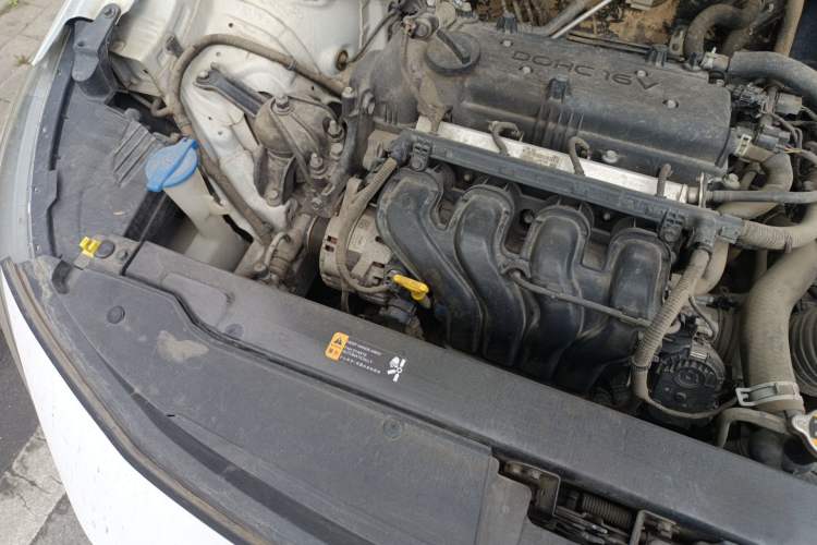 Used Hyundai Celesta 2017 1.6L Automatic Enjoyment Version GLS Engine Bay Right