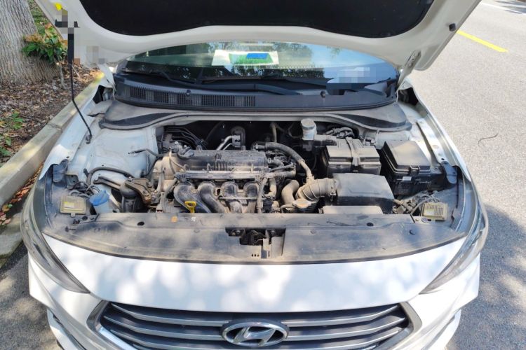 Used Hyundai Celesta 2017 1.6L Manual Joyful Edition DLX Engine Bay