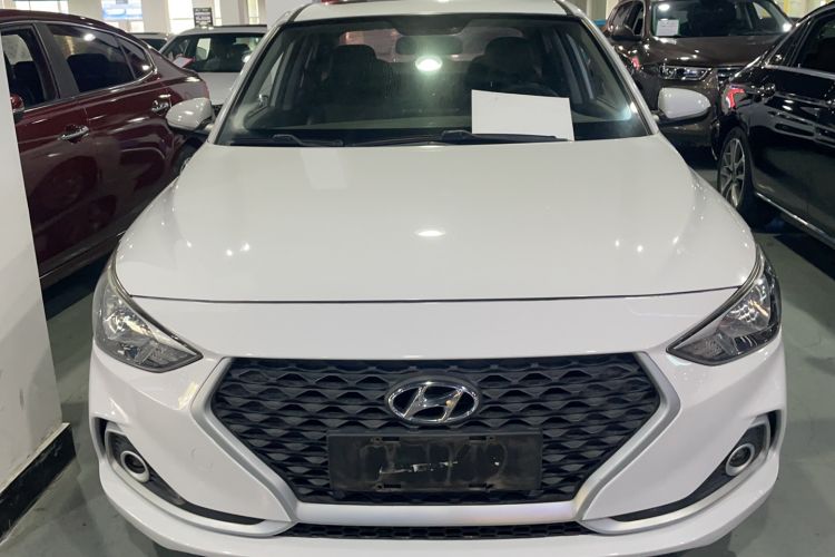 Used Hyundai Celesta 2017 1.6L Automatic Enjoyment Version GLS Exterior 1