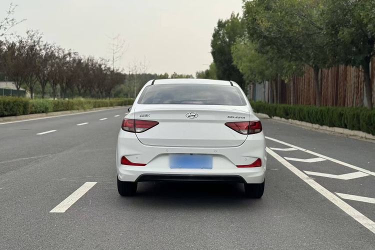 Used Hyundai Celesta 2017 1.6L Automatic Enjoyment Version GLS Exterior 4