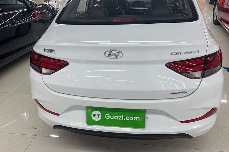 Used Hyundai Celesta 2017 1.6L Manual GL Delight Edition Exterior 4