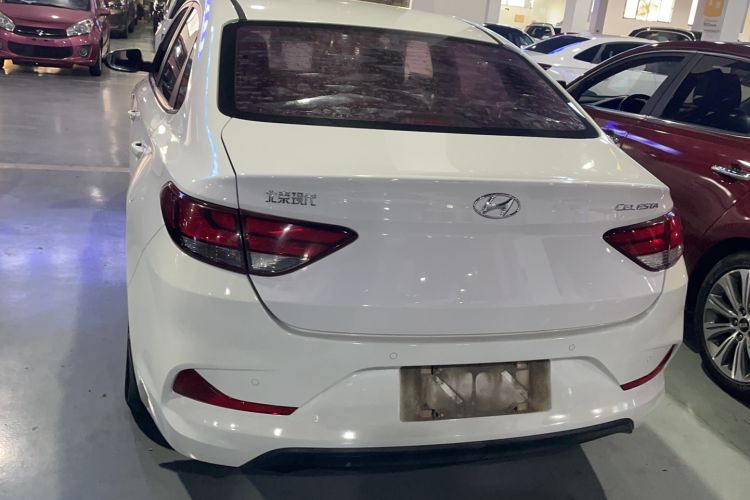 Used Hyundai Celesta 2017 1.6L Automatic Enjoyment Version GLS Exterior 4