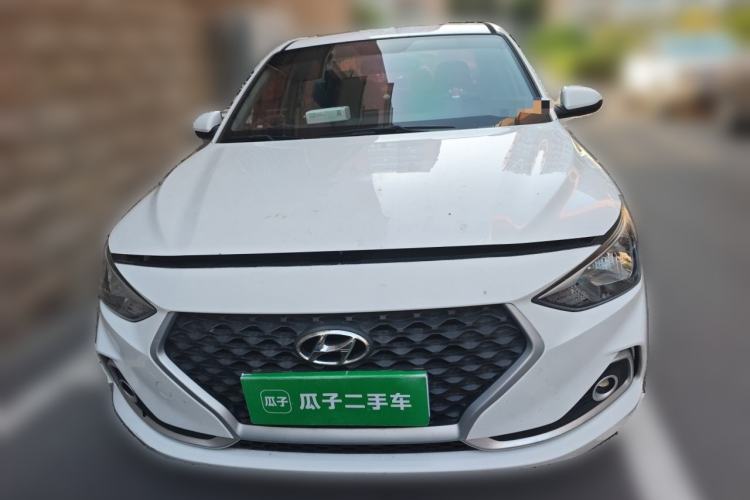 Used Hyundai Celesta 2017 1.6L Automatic Enjoyment Version GLS Front