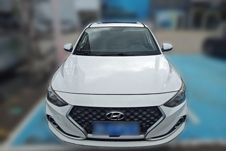 Used Hyundai Celesta 2017 1.6L Automatic Enjoyment Version GLS Front
