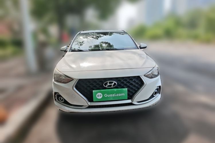 Used Hyundai Celesta 2017 1.6L Manual Enjoyment Edition GLS Front