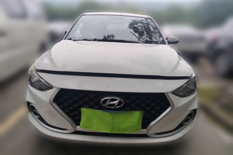 Used Hyundai Celesta 2017 1.6L Automatic Enjoyment Version GLS Front