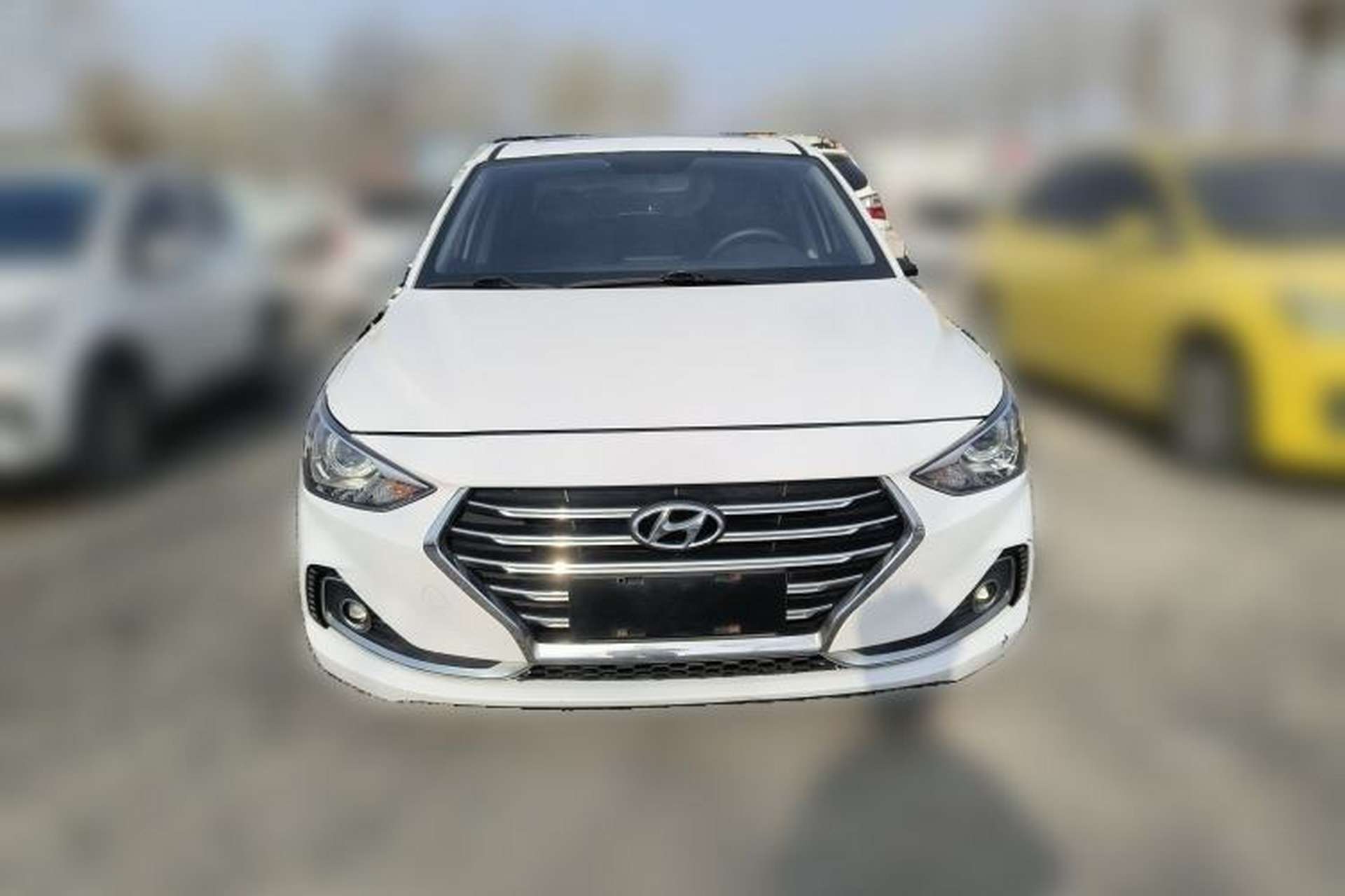Used Hyundai Celesta 2017 1.6L Automatic Enjoyment Version GLS Front