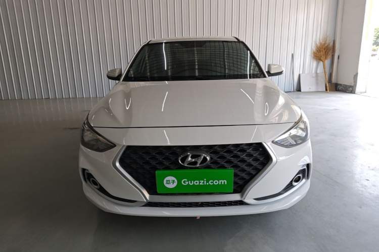 Used Hyundai Celesta 2017 1.6L Manual GL Delight Edition Front