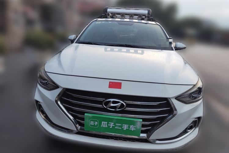 Used Hyundai Celesta 2017 1.6L Manual Joyful Edition DLX Front