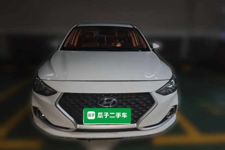 Used Hyundai Celesta 2017 1.6L Automatic Enjoyment Version GLS Front