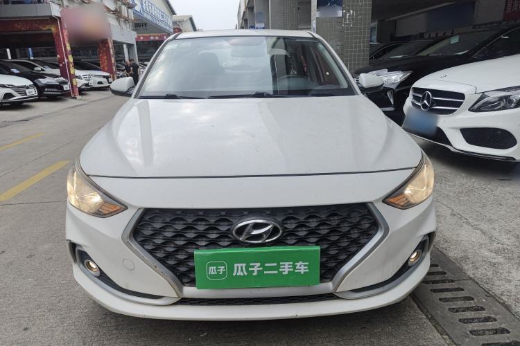 Used Hyundai Celesta 2017 1.6L Automatic Enjoyment Version GLS Front