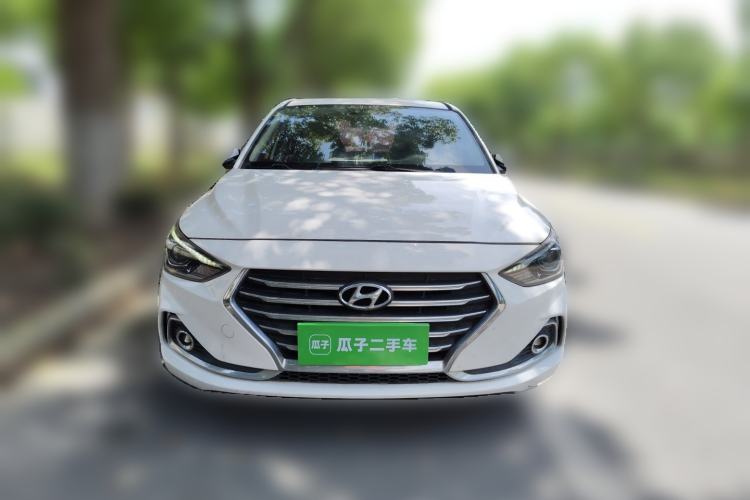 Used Hyundai Celesta 2017 1.6L Manual Joyful Edition DLX Front