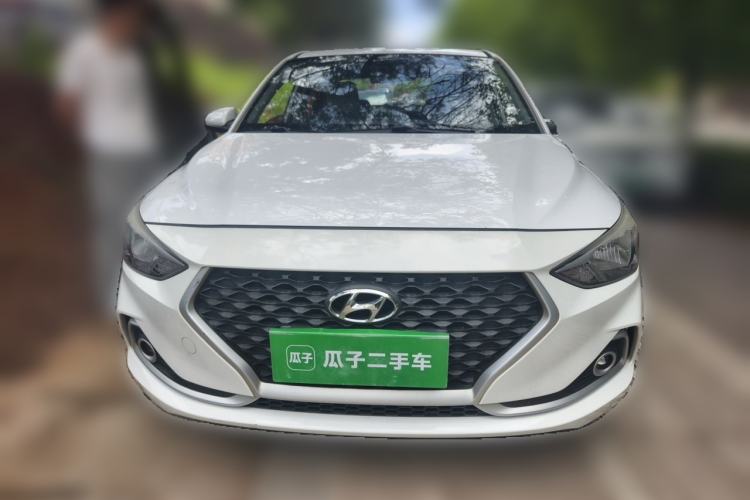 Used Hyundai Celesta 2017 1.6L Automatic Enjoyment Version GLS Front