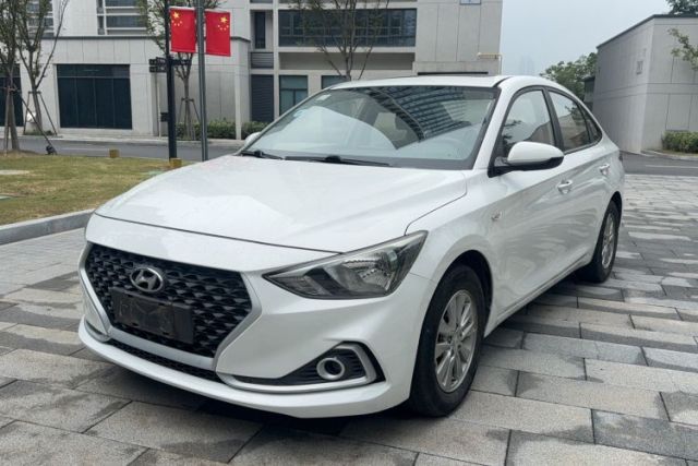 Used Hyundai Celesta 2017 1.6L Automatic Enjoyment Version GLS