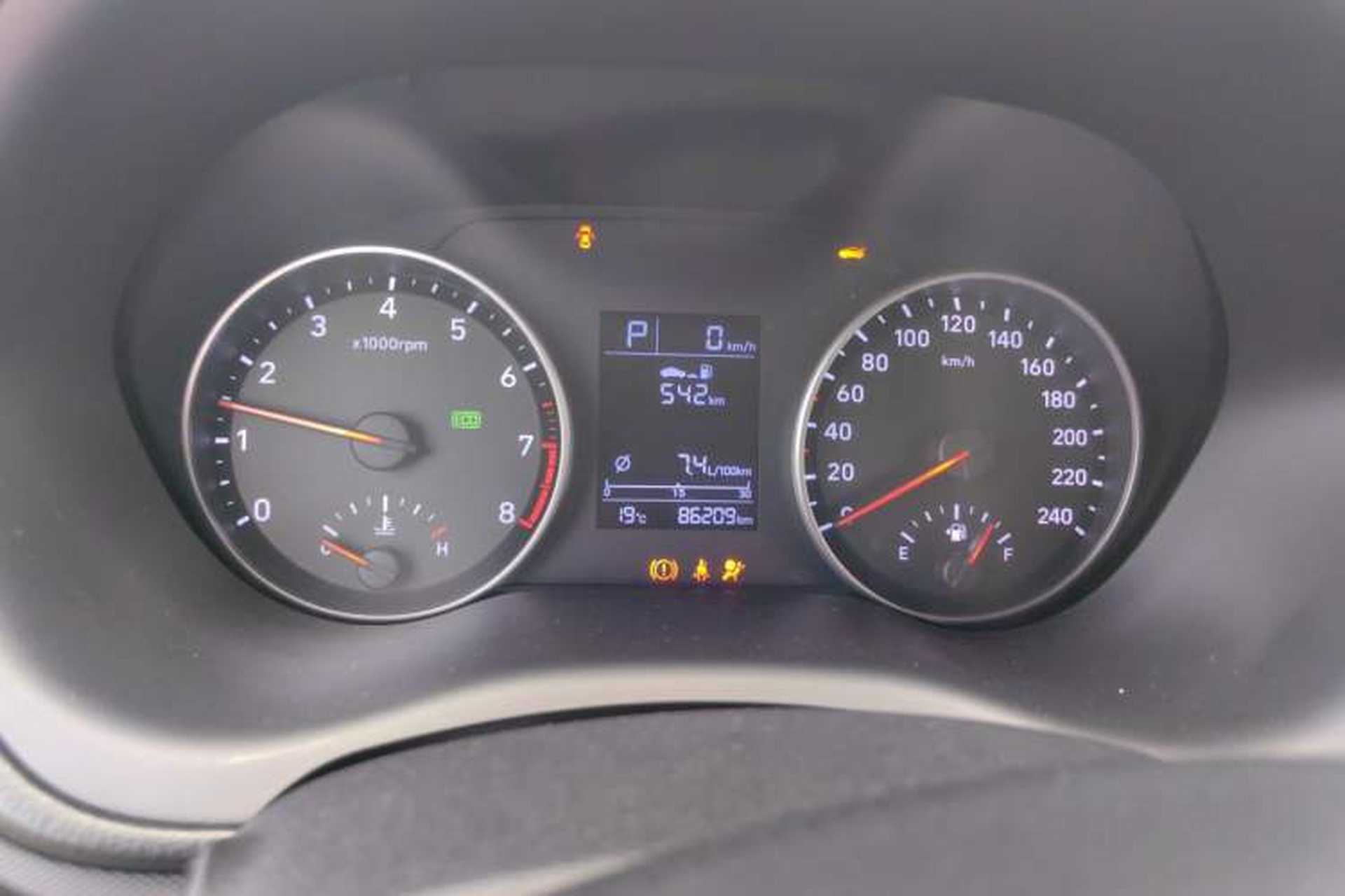 Used Hyundai Celesta 2017 1.6L Automatic Enjoyment Version GLS Instrument Cluster