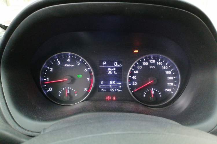 Used Hyundai Celesta 2017 1.6L Automatic Enjoyment Version GLS Instrument Cluster