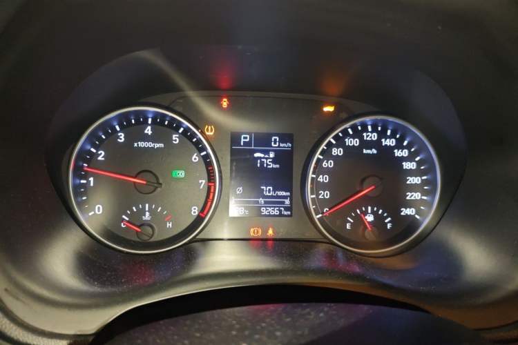 Used Hyundai Celesta 2017 1.6L Automatic Enjoyment Version GLS Instrument Cluster