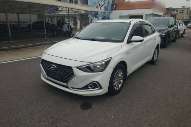 Used Hyundai Celesta 2017 1.6L Automatic Enjoyment Version GLS
