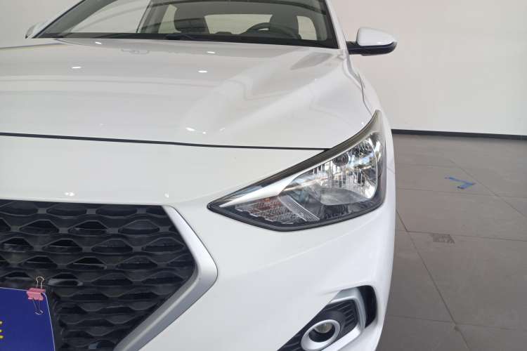 Used Hyundai Celesta 2017 1.6L Manual Enjoyment Edition GLS Left Front Headlight