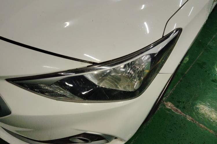 Used Hyundai Celesta 2017 1.6L Automatic Enjoyment Version GLS Left Front Headlight