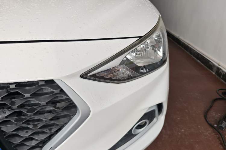 Used Hyundai Celesta 2017 1.6L Manual Enjoyment Edition GLS Left Front Headlight