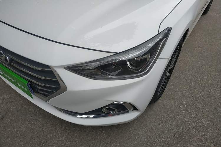 Used Hyundai Celesta 2017 1.6L Automatic Yueshin Edition DLX Left Front Headlight