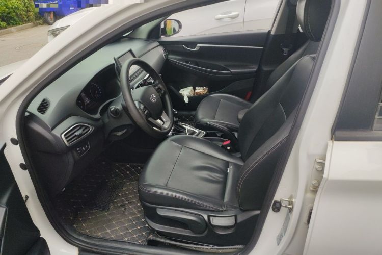 Used Hyundai Celesta 2017 1.6L Automatic Enjoyment Version GLS Left Front Seat