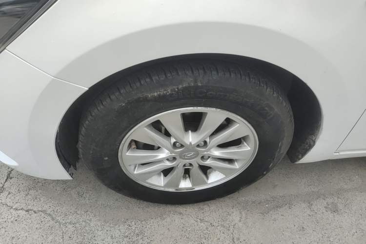 Used Hyundai Celesta 2017 1.6L Manual Enjoyment Edition GLS Left Front Wheel Hub