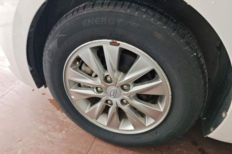 Used Hyundai Celesta 2017 1.6L Manual Enjoyment Edition GLS Left Front Wheel Hub