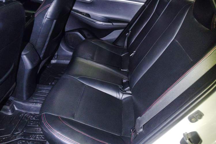 Used Hyundai Celesta 2017 1.6L Automatic Enjoyment Version GLS Left Rear Seat