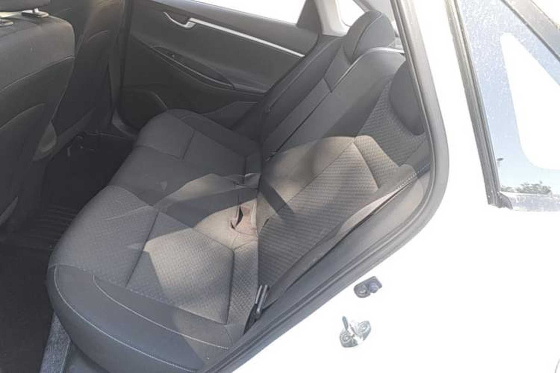 Used Hyundai Celesta 2017 1.6L Automatic Enjoyment Version GLS Left Rear Seat