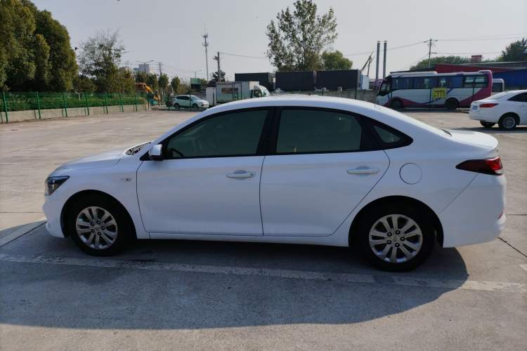 Used Hyundai Celesta 2017 1.6L Manual GL Delight Edition Left Side