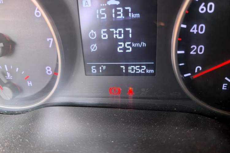 Used Hyundai Celesta 2017 1.6L Manual GL Delight Edition Odometer Close Up