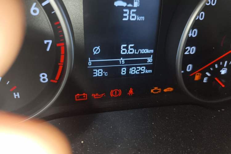 Used Hyundai Celesta 2017 1.6L Manual Enjoyment Edition GLS Odometer Close Up