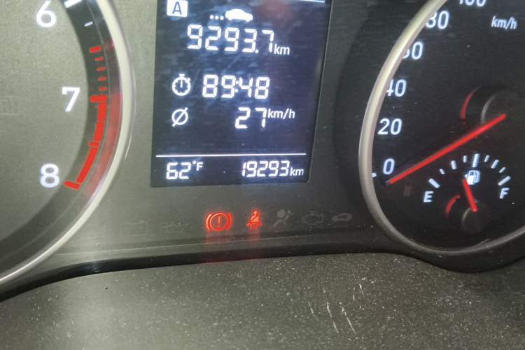 Used Hyundai Celesta 2017 1.6L Manual Enjoyment Edition GLS Odometer Close Up