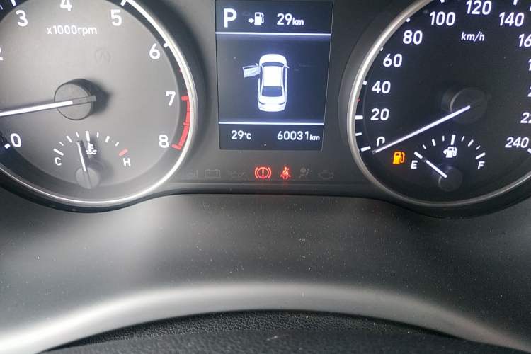 Used Hyundai Celesta 2017 1.6L Automatic Yueshin Edition DLX Odometer Close Up