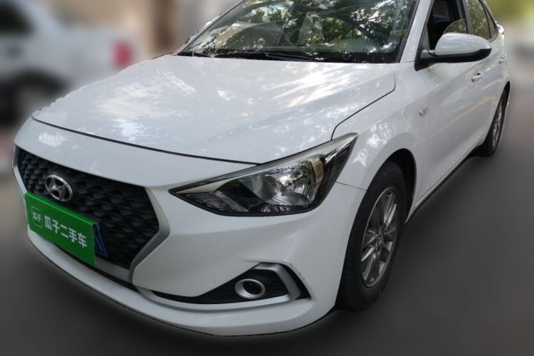 Used Hyundai Celesta 2017 1.6L Automatic Enjoyment Version GLS Guazi used car, China used car export, Used car for sale, Used cars, Cheapest cars for sale