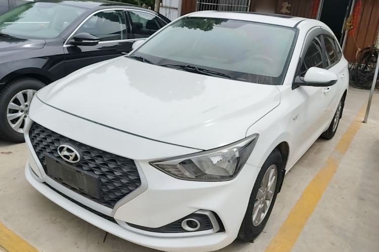 Used Hyundai Celesta 2017 1.6L Manual Enjoyment Edition GLS Guazi used car, China used car export, Used car for sale, Used cars, Cheapest cars for sale