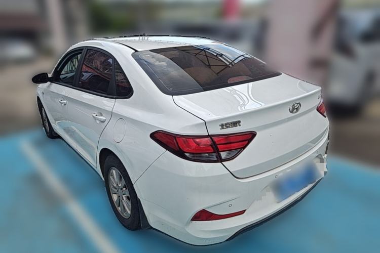 Used Hyundai Celesta 2017 1.6L Automatic Enjoyment Version GLS Rear Left 45 Deg