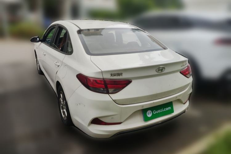 Used Hyundai Celesta 2017 1.6L Automatic Enjoyment Version GLS Rear Left 45 Deg