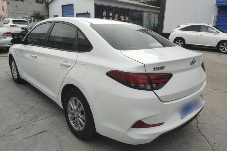 Used Hyundai Celesta 2017 1.6L Manual Enjoyment Edition GLS Rear Left 45 Deg