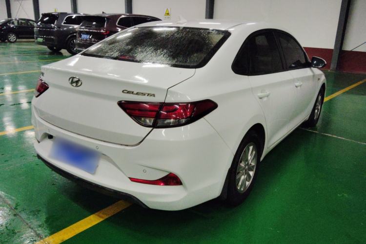 Used Hyundai Celesta 2017 1.6L Automatic Enjoyment Version GLS Rear Right 45 Deg