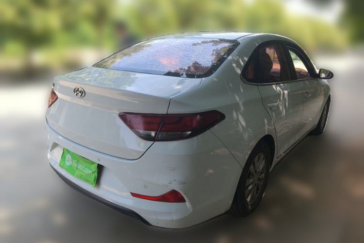 Used Hyundai Celesta 2017 1.6L Automatic Enjoyment Version GLS Rear Right 45 Deg