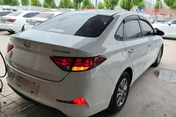 Used Hyundai Celesta 2017 1.6L Manual Enjoyment Edition GLS Rear Right 45 Deg