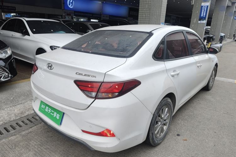 Used Hyundai Celesta 2017 1.6L Automatic Enjoyment Version GLS Rear Right 45 Deg