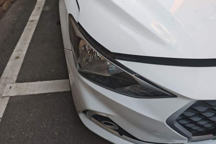 Used Hyundai Celesta 2017 1.6L Automatic Enjoyment Version GLS Right Front Headlight