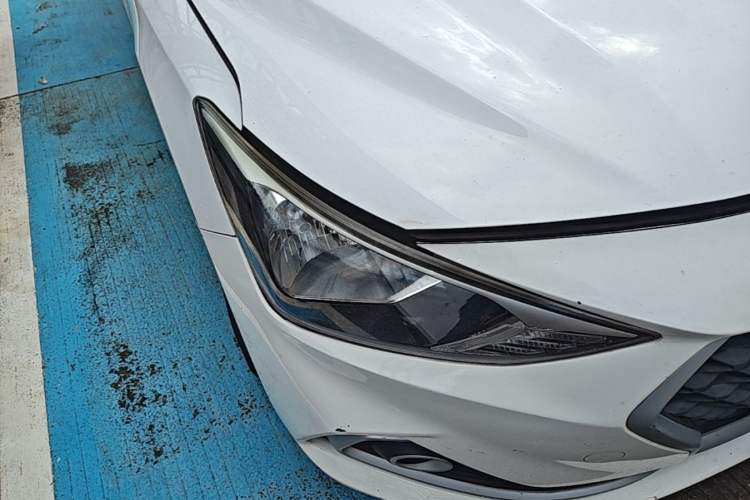 Used Hyundai Celesta 2017 1.6L Automatic Enjoyment Version GLS Right Front Headlight