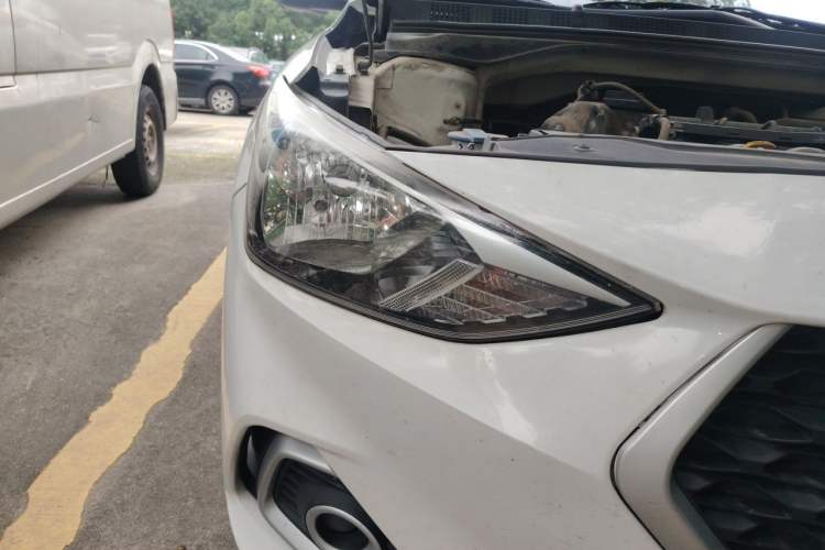 Used Hyundai Celesta 2017 1.6L Automatic Enjoyment Version GLS Right Front Headlight